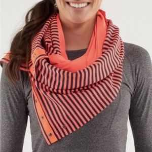 LULULEMON ATHLETICA Classic Stripe Light Flare/ Inkwell VINYASA SCARF